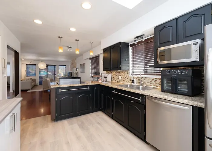 3Br Near Commercial Dr 10 Min To Downtown